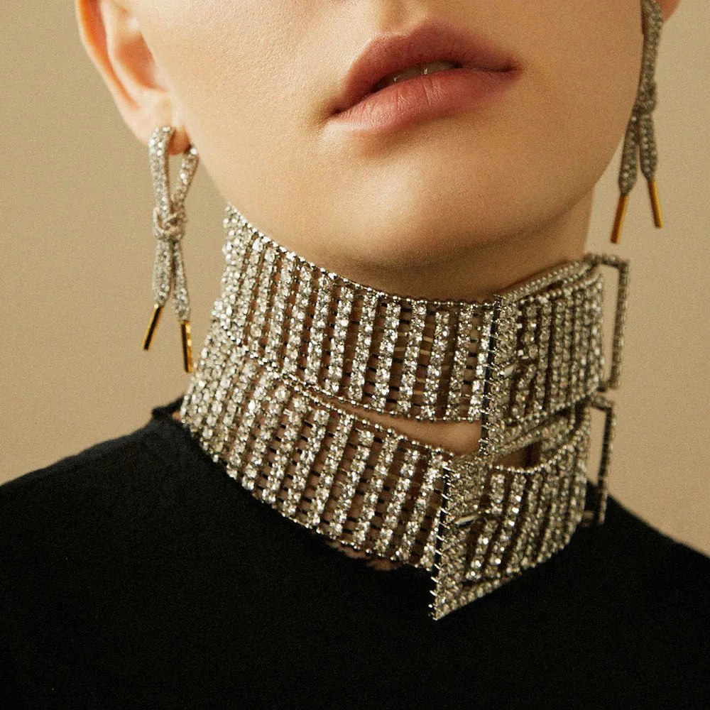 Belted Neck