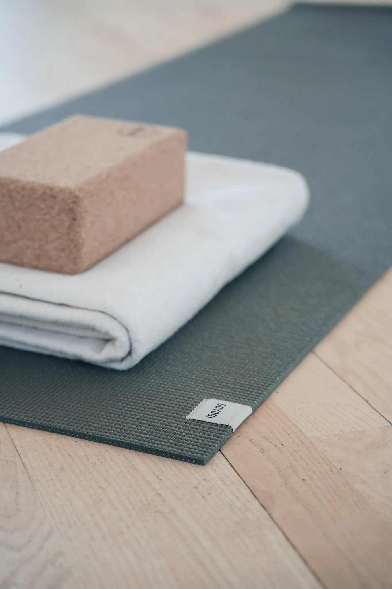 Infinity Studio Mat - Dark Olive - GOYOGI