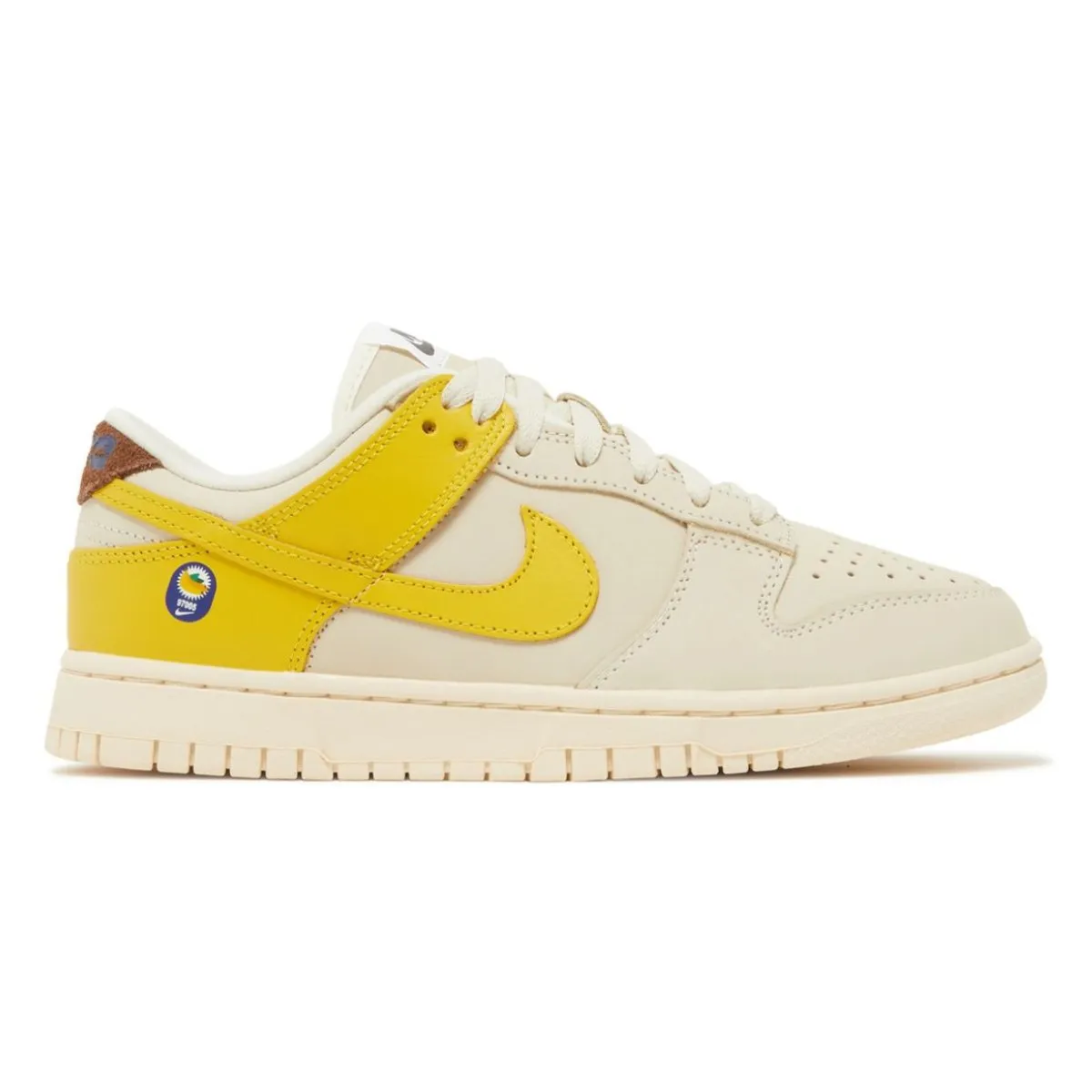 Nike Dunk Low LX Banana DR5487 100