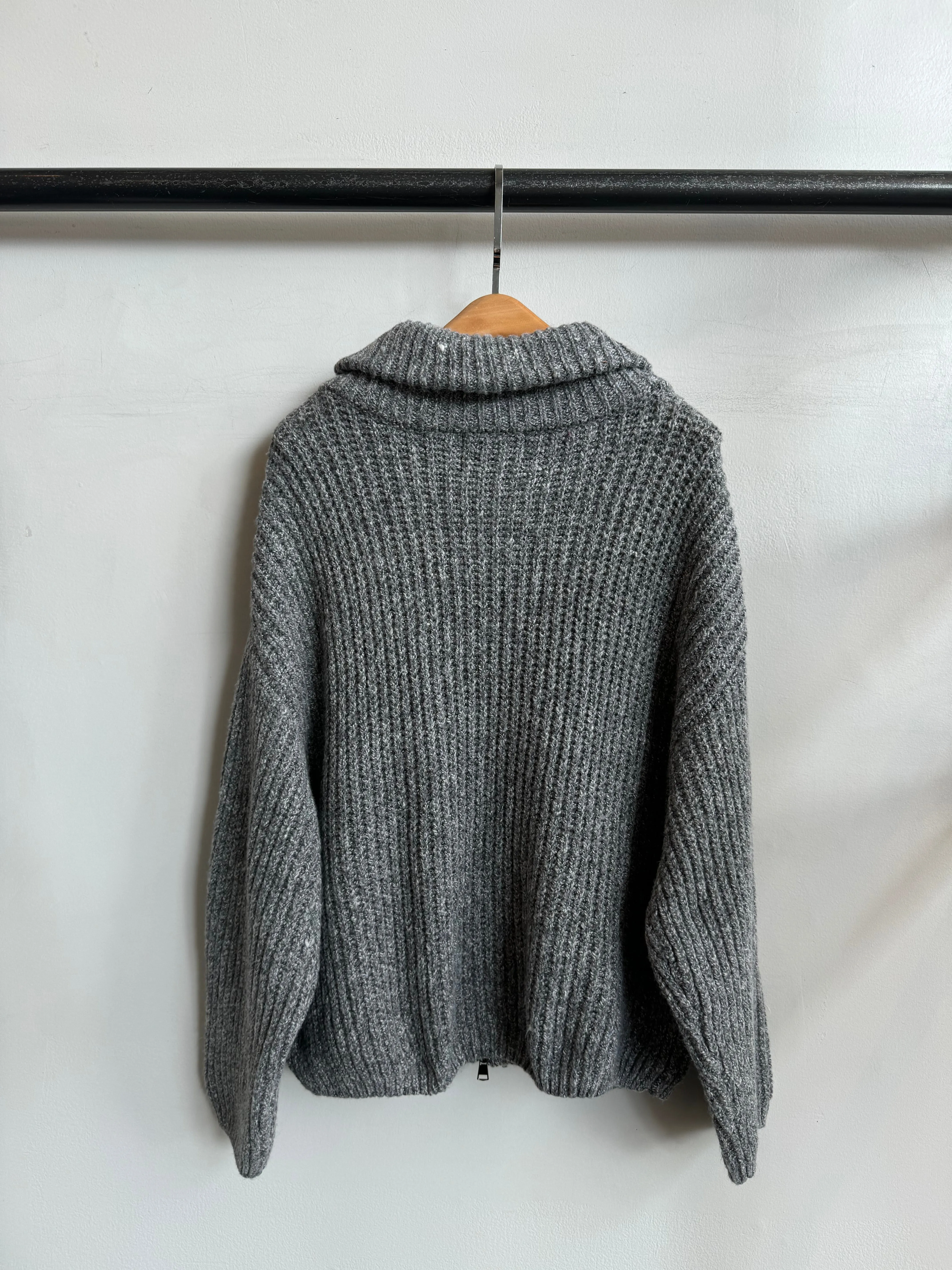 STUDIO Cardigan